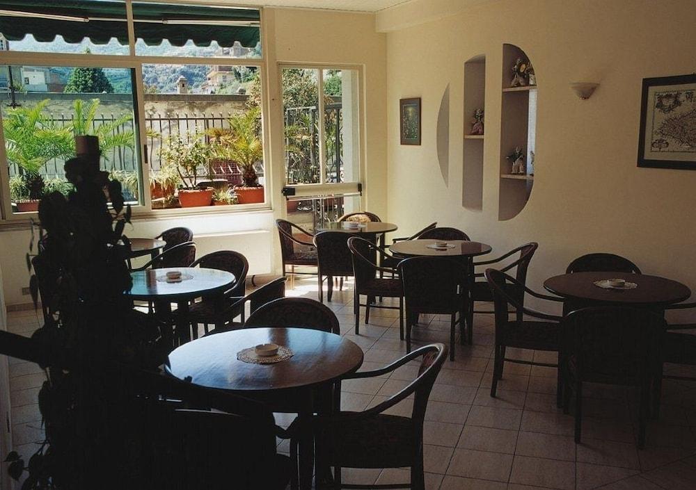Hotel delle Palme Letojanni Esterno foto