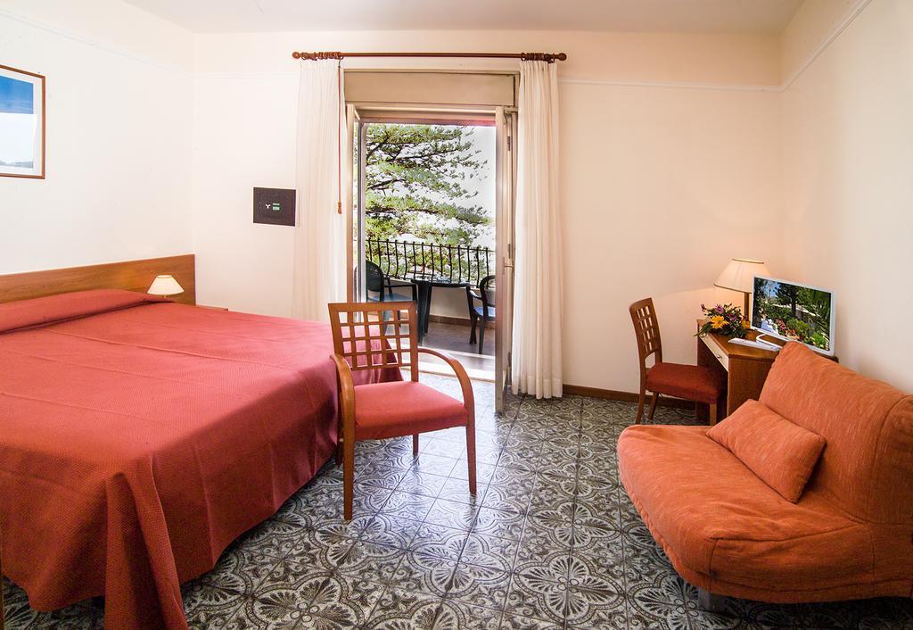 Hotel delle Palme Letojanni Esterno foto