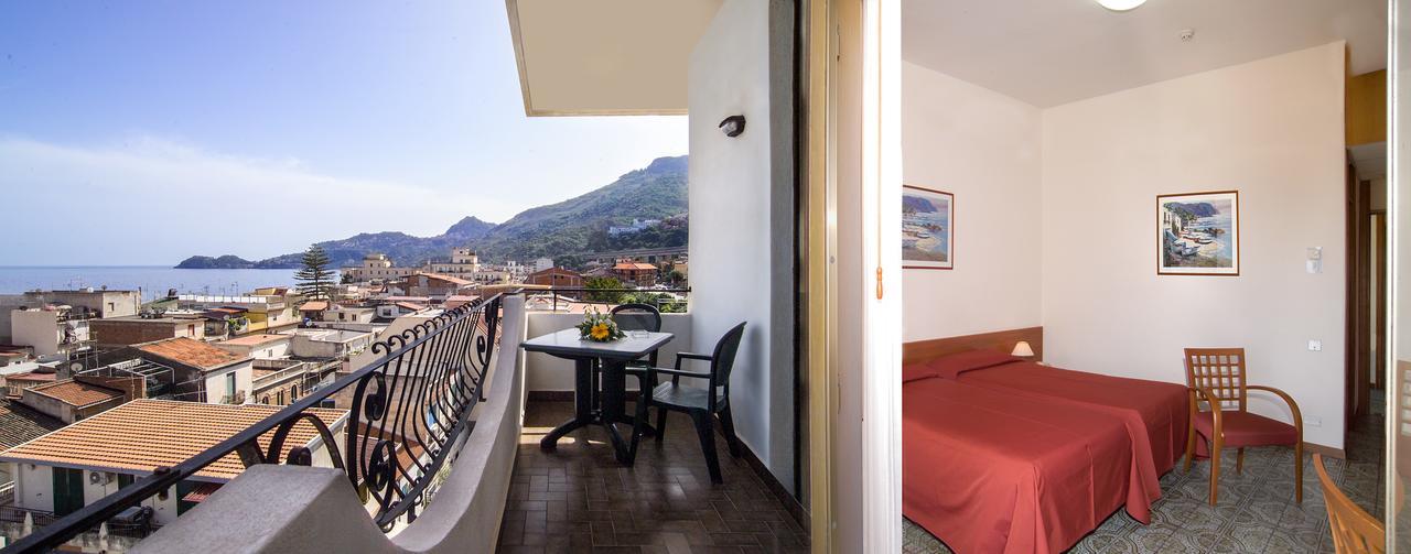 Hotel delle Palme Letojanni Esterno foto