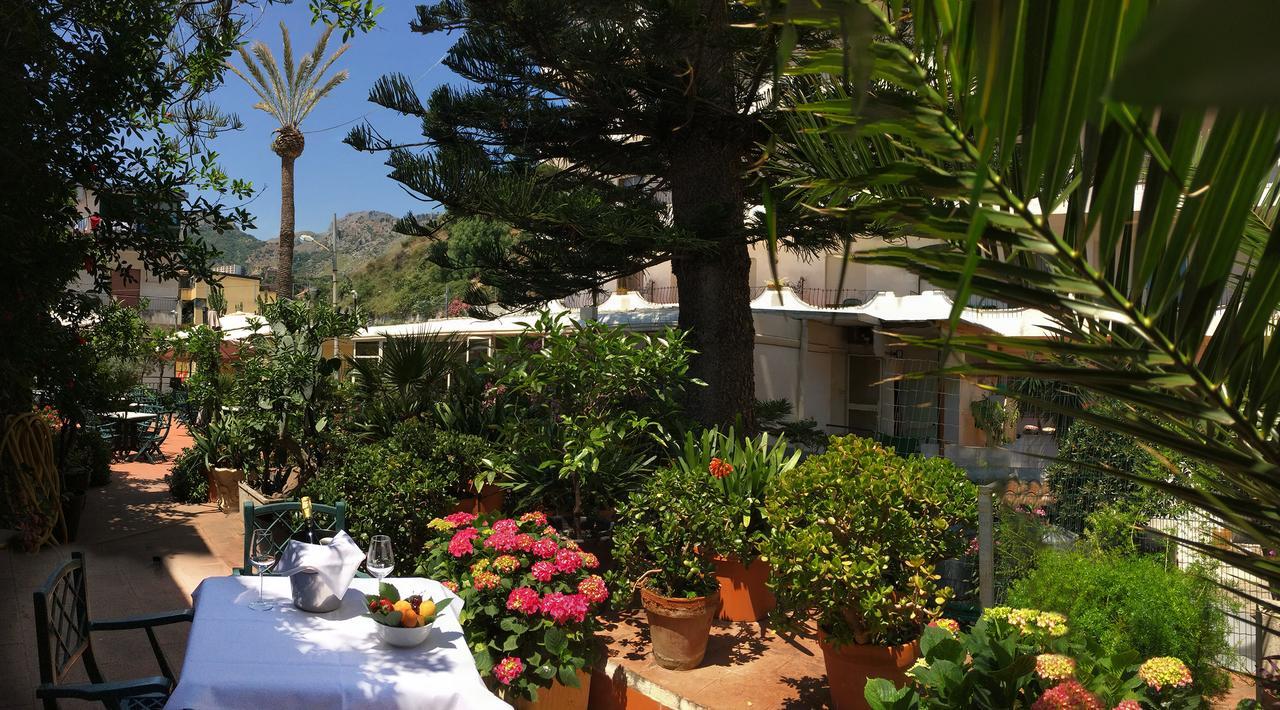 Hotel delle Palme Letojanni Esterno foto